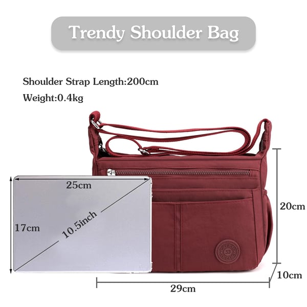 Bolso bandolera informal impermeable de gran capacidad y múltiples bolsillos.