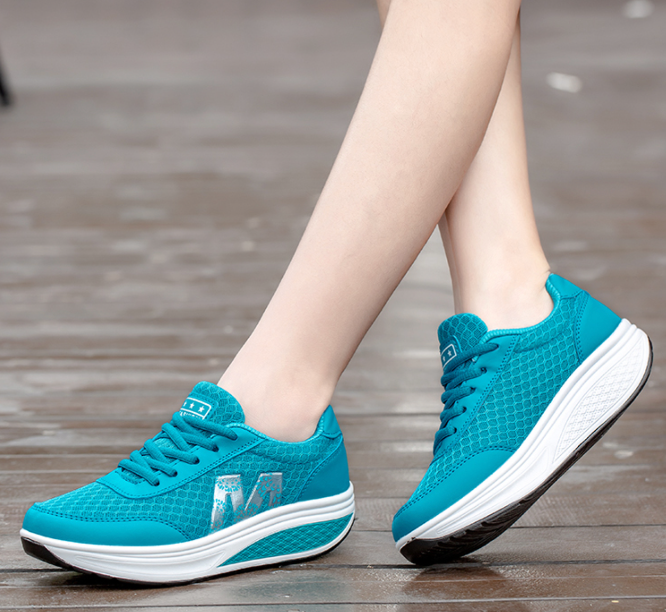 Oferta de esta semana: 50% de descuento en zapatillas ortopédicas correctoras para mujer, zapatos cómodos para trabajar.