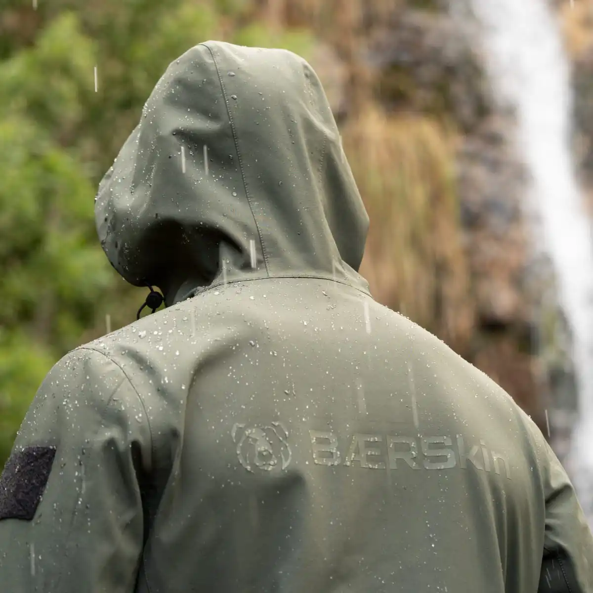 Chaqueta táctica impermeable para hombre (2024)