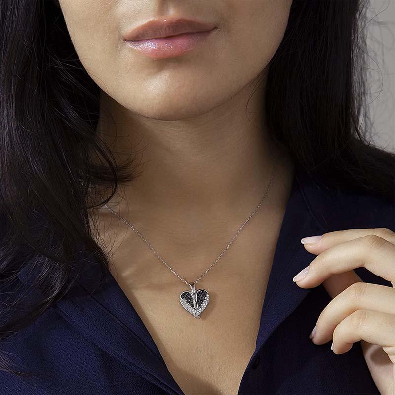Collar de alas de ángel