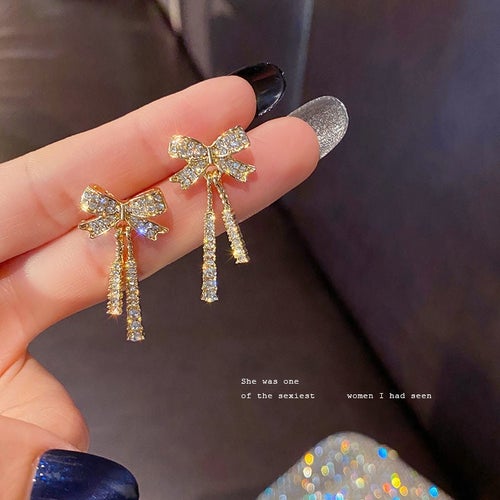 Pendientes de diamantes con lazo francés
